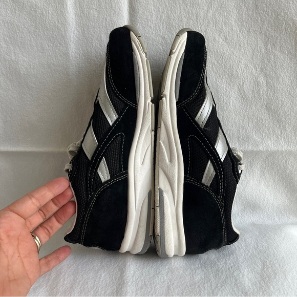 SAS Tour mesh black and silver lace up sneakers size Women's 7 W. Leather upper. - Picture 5 of 10